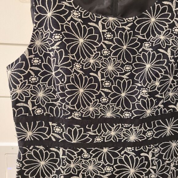 Talbots sleeveless dress - Picture 2 of 5